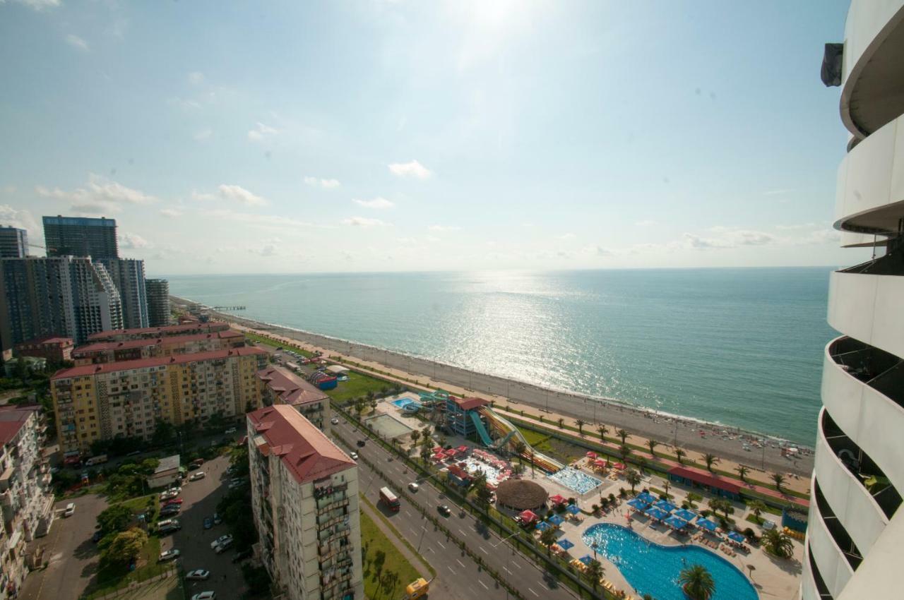 Orbi Apart Hotel In Front Of Aquapark Batumi Exterior photo